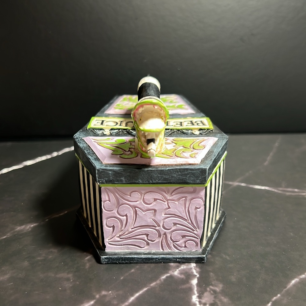 Jim Shore BeetleJuice Black and White Accent Decor Box - Picture 7 of 8